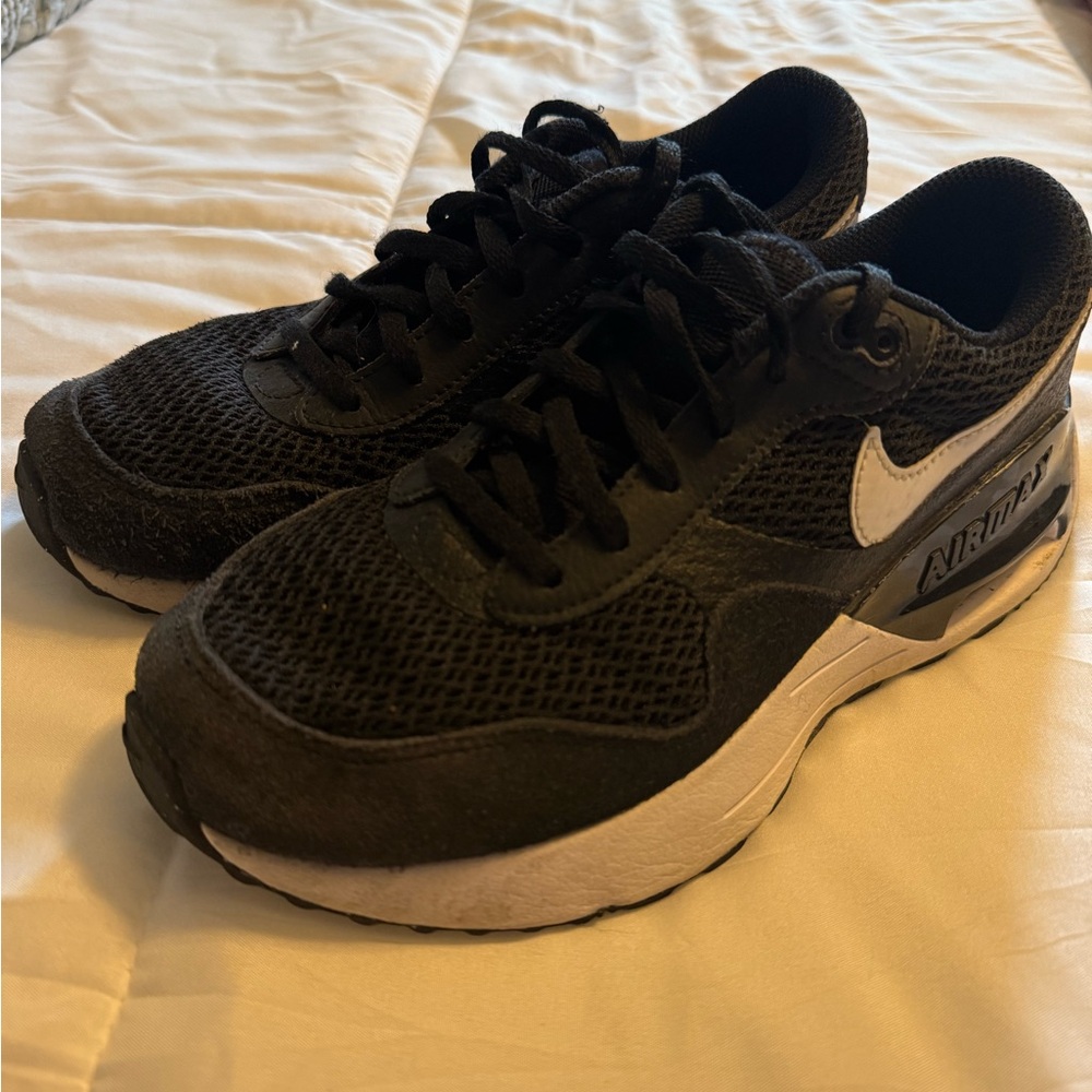 Nike Air Max SYSTM